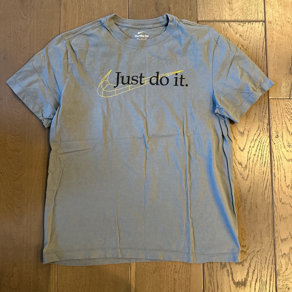 Nike Men's Gray Tee with Slogan